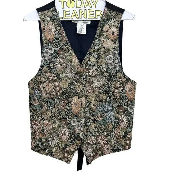 Vintage L.L. Bean Freeport Maine Tapestry Adjustable Tie Back Vest Size 6 - Picture 1 of 4
